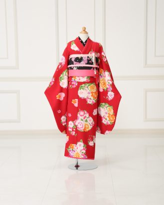 女児｜和装・王道の朱赤色に丸型のブーケのような「花紋」をイメージしたカラフルな作品