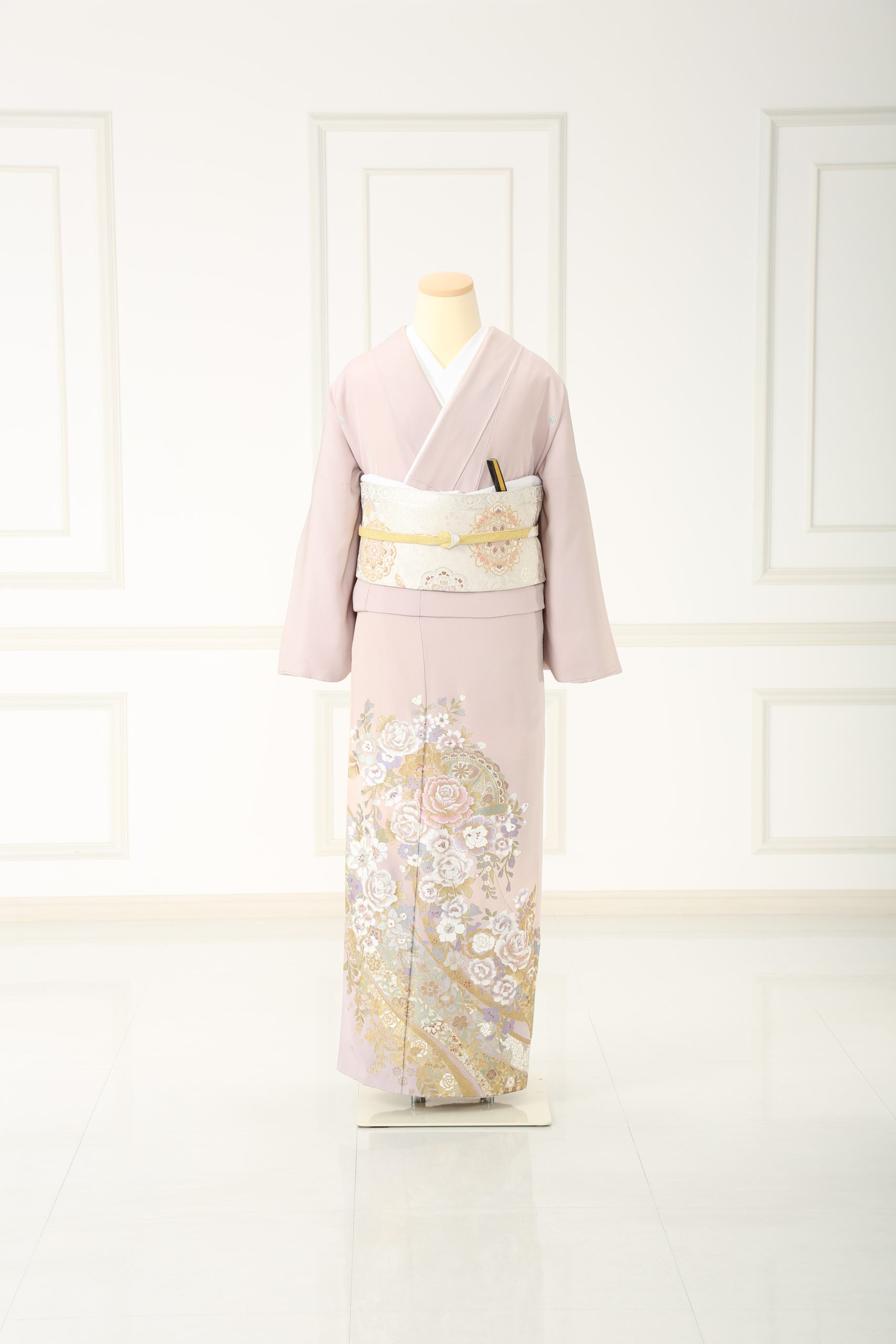 色留袖｜淡い藤色に高級感たっぷりの和洋ミックス柄｜千葉茂原・成田