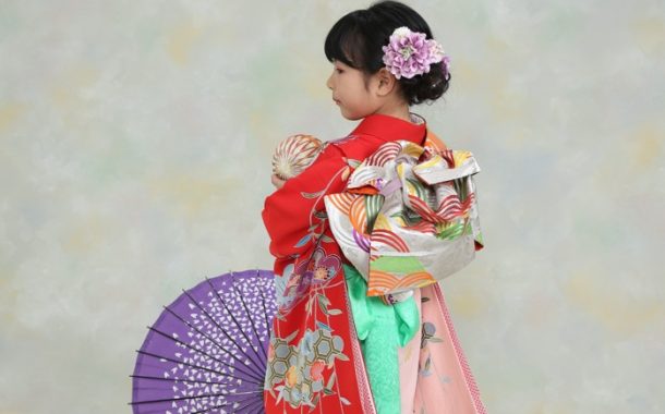 七五三持込衣裳とドレス撮影のお客様ご紹介♪ママも着物で家族撮影されました！